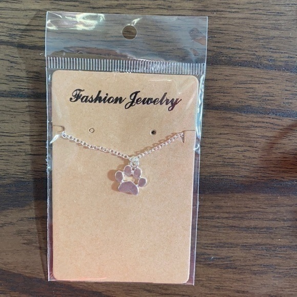 ⭐️HP⭐️Paw Necklace Silver - Picture 2 of 5